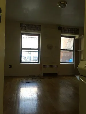 Rented by Bohemia Realty Group | media 28