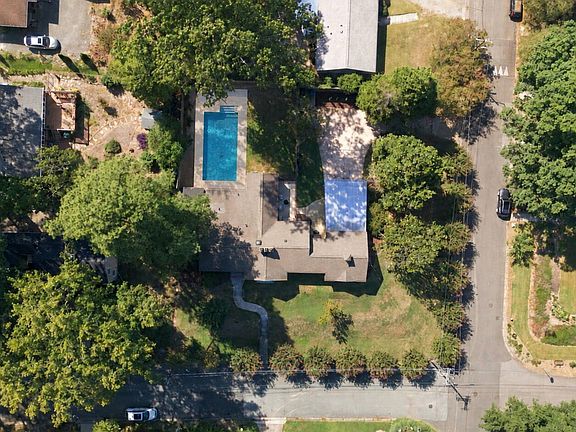 4th image of 1517 Edgevale Rd