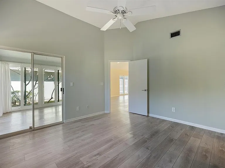 856 Chatham Dr #856 — Photo 15