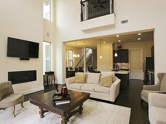 3rd image of 2615 Shady Woods Ln