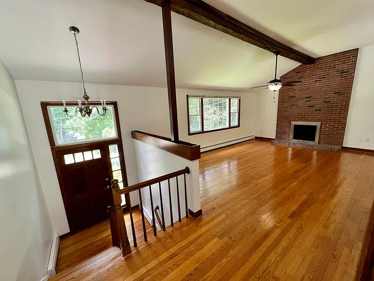 78 Slater Rd — Photo 3