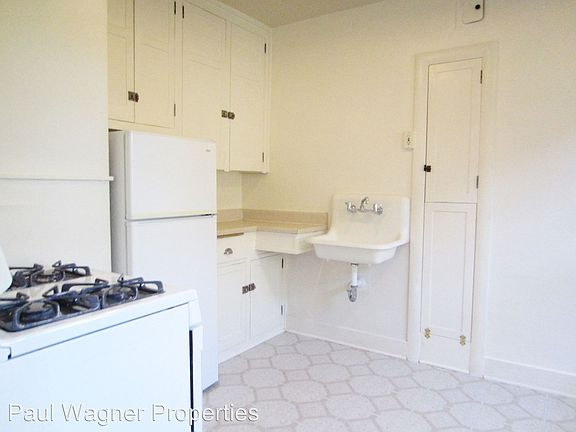 2nd image of 1209 Pennsylvania St APT 12