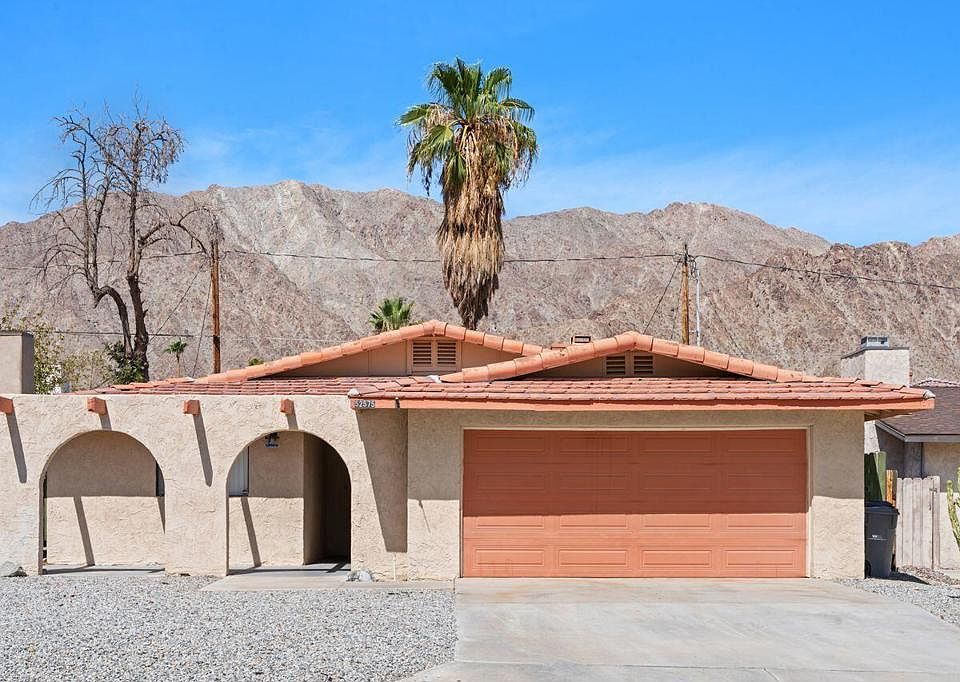 1st image of 52575 Avenida Velasco