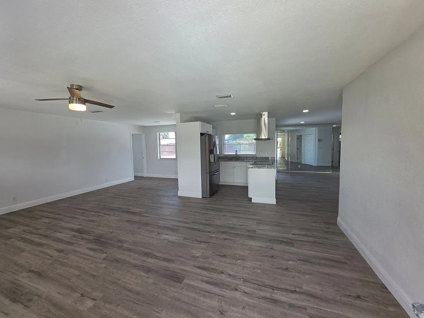 For Rent!! Charming And Recently Remodeled 3 Bedroom 2 Bath Single Family Pool Home For Rent... — Photo 3