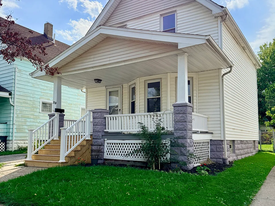 3114 W 99th St