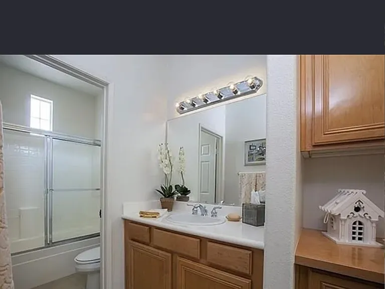 2302 Timberwood — Photo 4