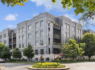 5748 N Hermitage Ave #102, Chicago, IL 60660