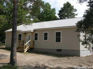 4545 Mayflower Dr, Canandaigua, NY 14424