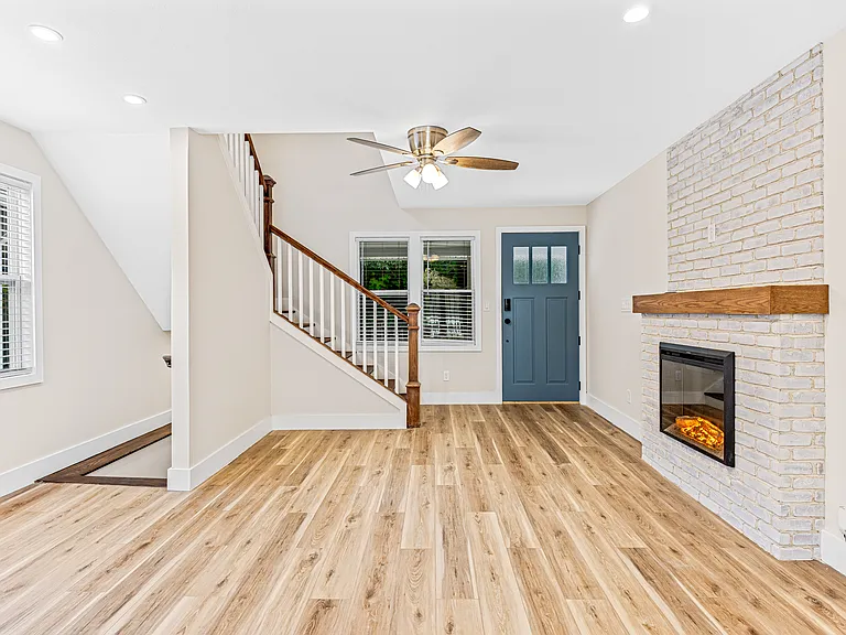 42 Forsythe St — Photo 10