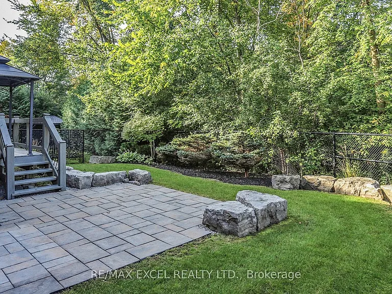 215 Coons Rd — Photo 47