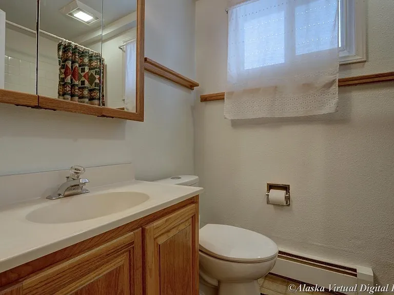 2302 W Tudor Rd — Photo 14