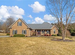 193 Cottonwood Ct, Winston Salem, NC 27127