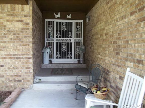 2nd image of 1307 Ford Circle Dr
