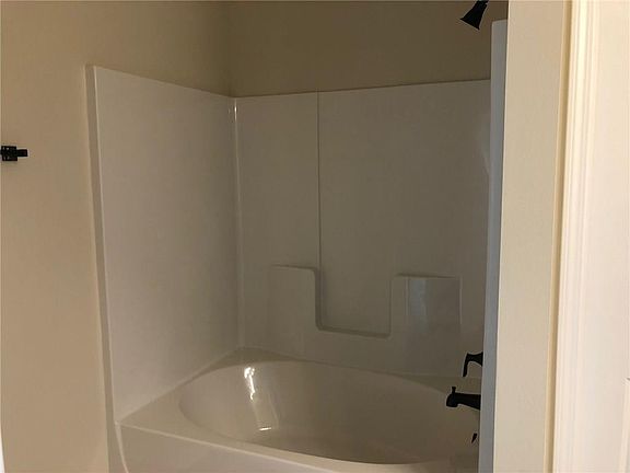4th image of 6918 Rue Magazine Ct