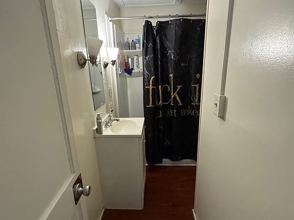 5th image of 117 Green St APT 2