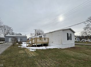 6725 N Robertson St, Freetown, IN 47235