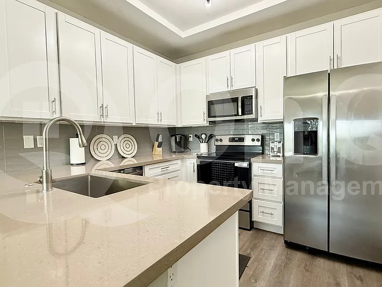 9160 N 67th Ave #226 — Photo 11