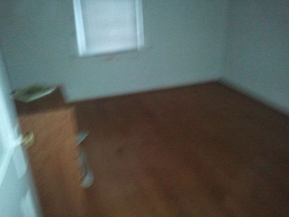 5th image of 4748 Drummond St