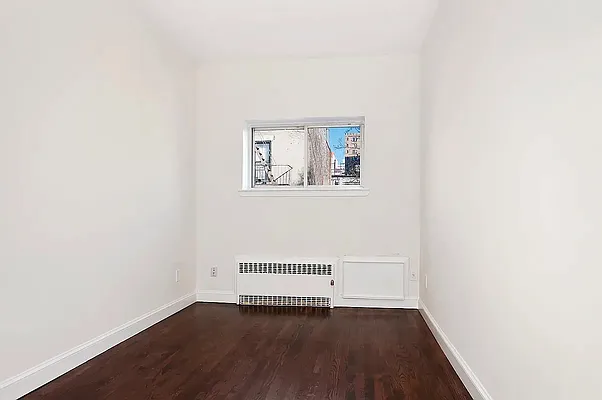 Rented by Douglas Elliman | media 23