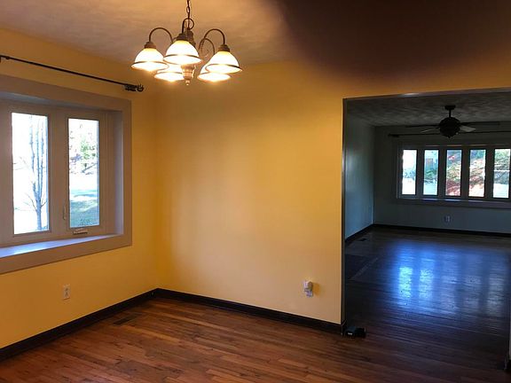 4th image of 1031 Jones Ave