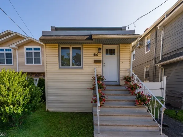 1210 Bower St, Linden City, NJ 07036