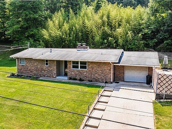 2nd image of 9 Worthington Ln