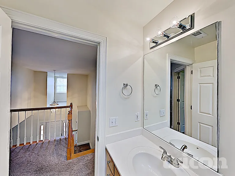 1705 Walden Ct — Photo 15