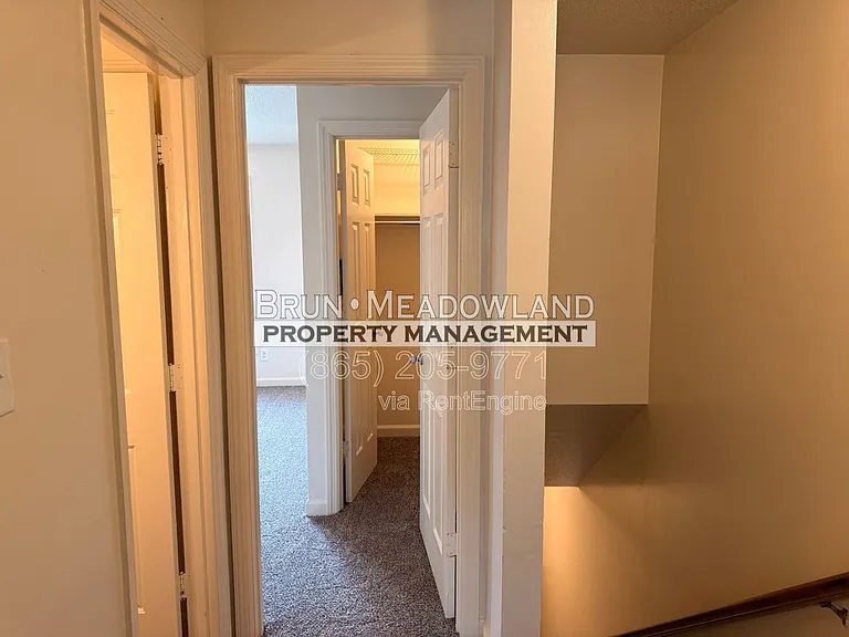 9116 Parktop Ln #B — Photo 12