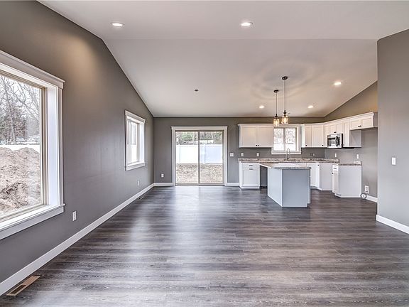 3rd image of 798 Kayson Place