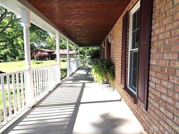 4th image of 1062 Buckeye Ct
