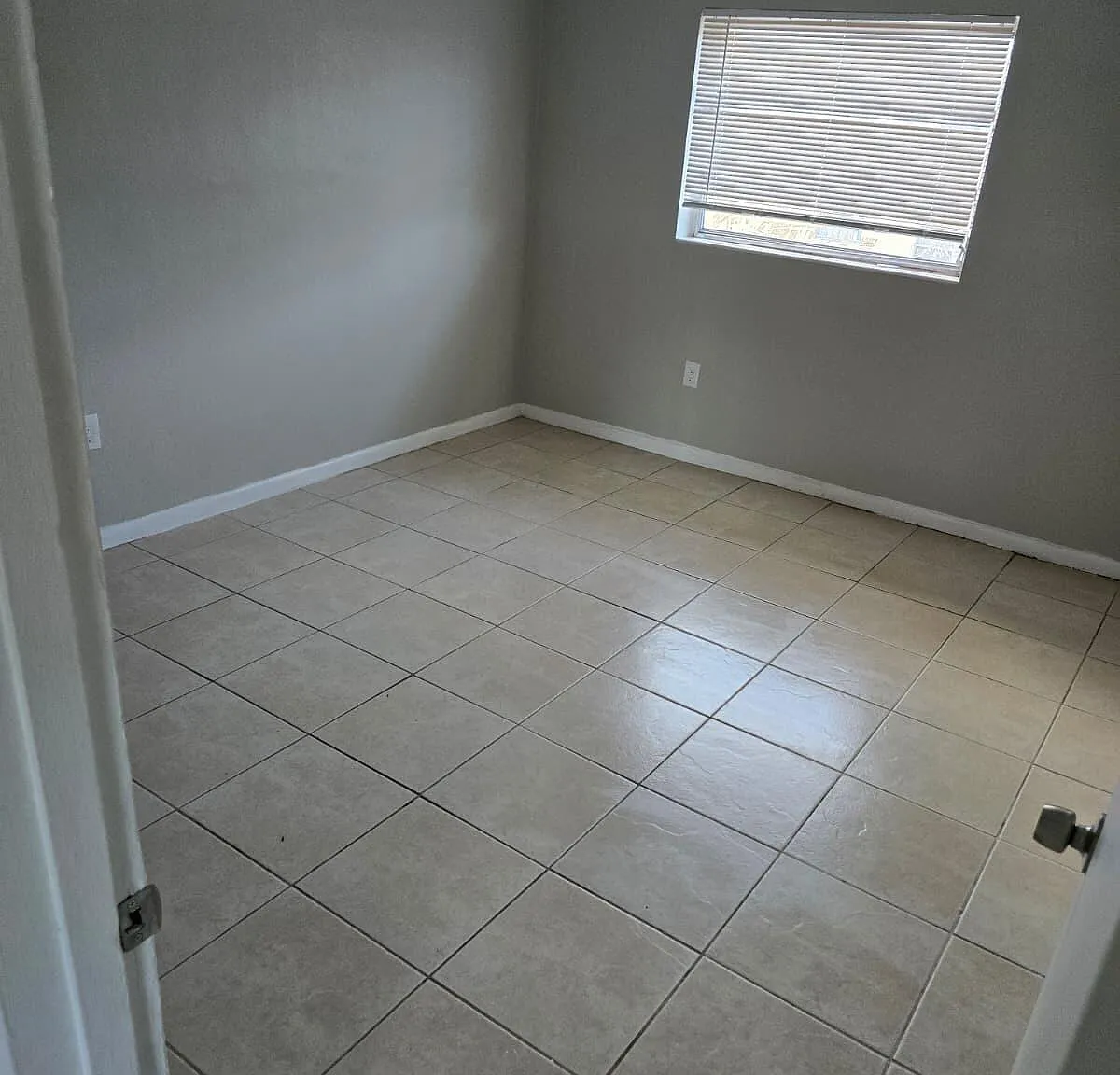 16 bed, 16.0 bath, 14513 sqft, $1,650 — Photo 4
