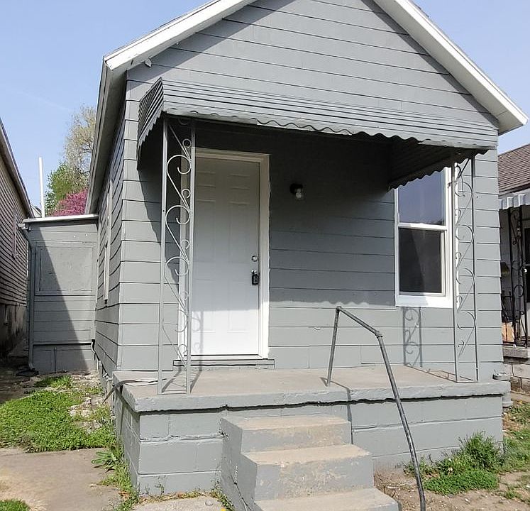 1st image of 920 S 16th St