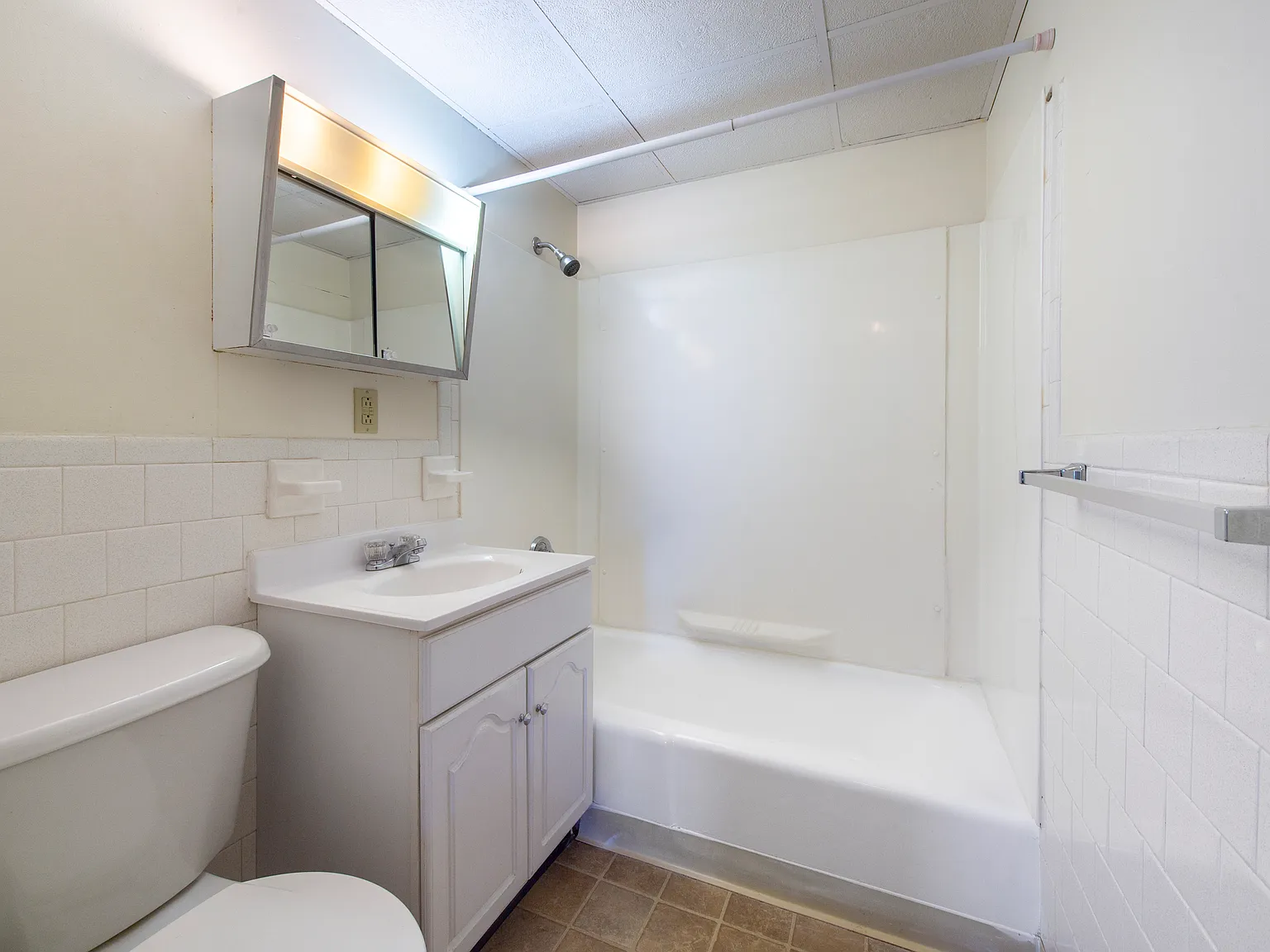 Highland Street Apartments — Photo 4