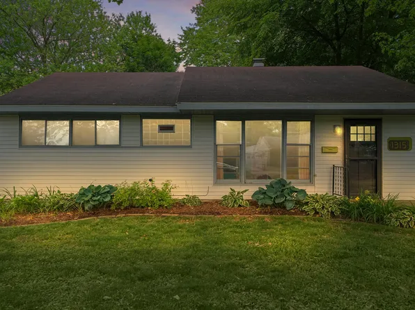 1315 Eastern Pl NE, Grand Rapids, MI 49505