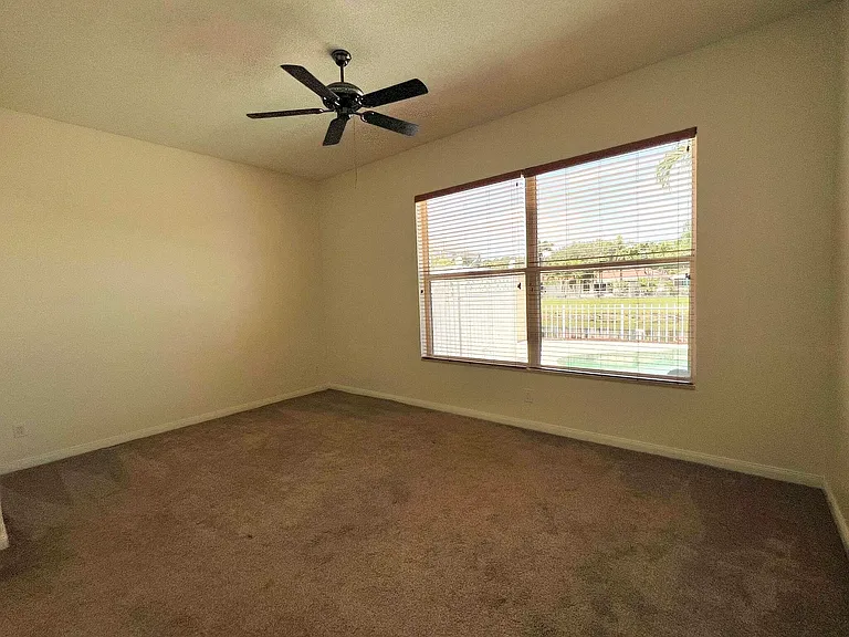 244 Hampton Pl — Photo 13