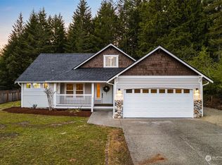 250 E Sterling Dr, Allyn, WA 98524