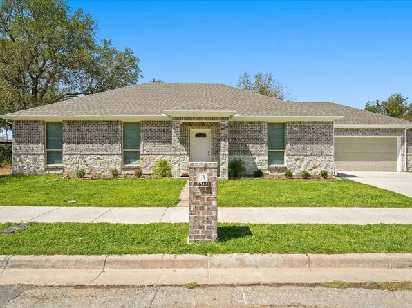 600 Baurline St, Fort Worth, TX 76111