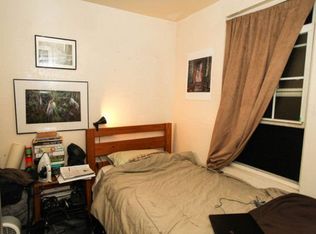 214 N 8th St, Brooklyn, NY 11211