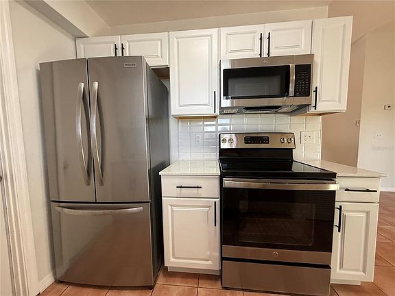 4th image of 7320 Anstead Cir