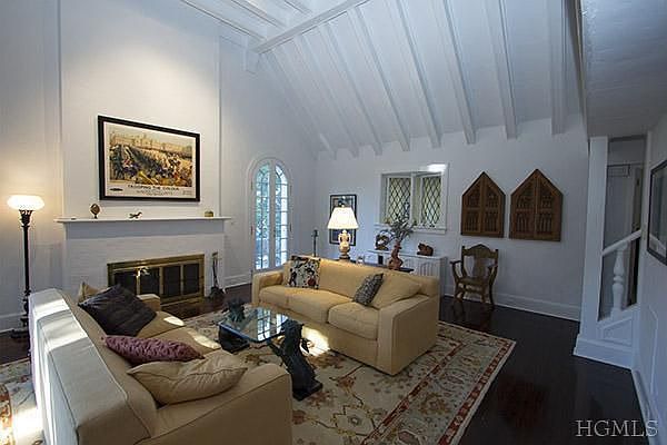 1st image of 28 Linden Ave