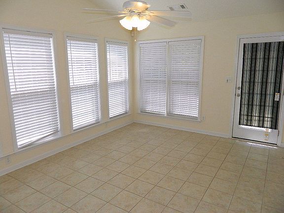 2nd image of 100 Champion Pine Ln