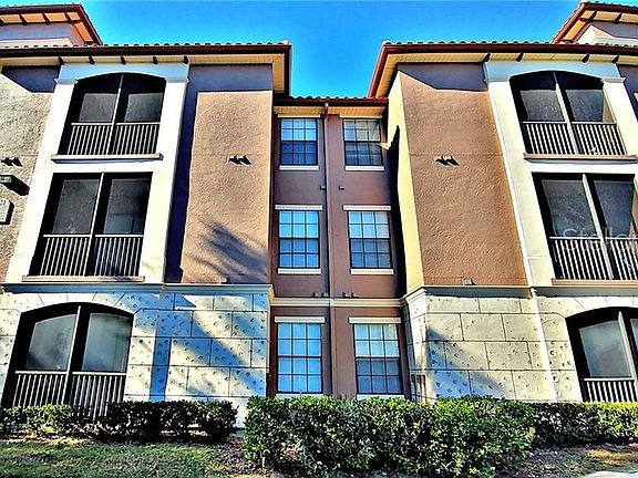 2nd image of 6177 Metrowest Blvd Unit 108