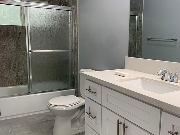 5th image of 127 S Oxford Ave APT 4