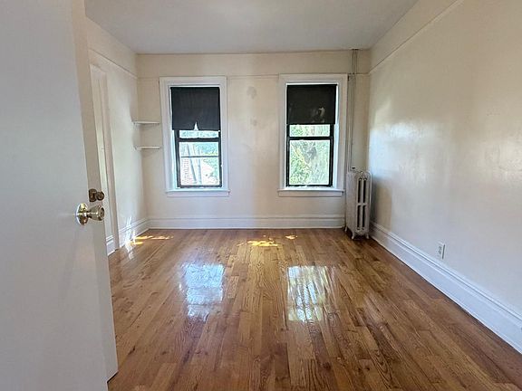 4th image of 343 Fairmount Ave #35E