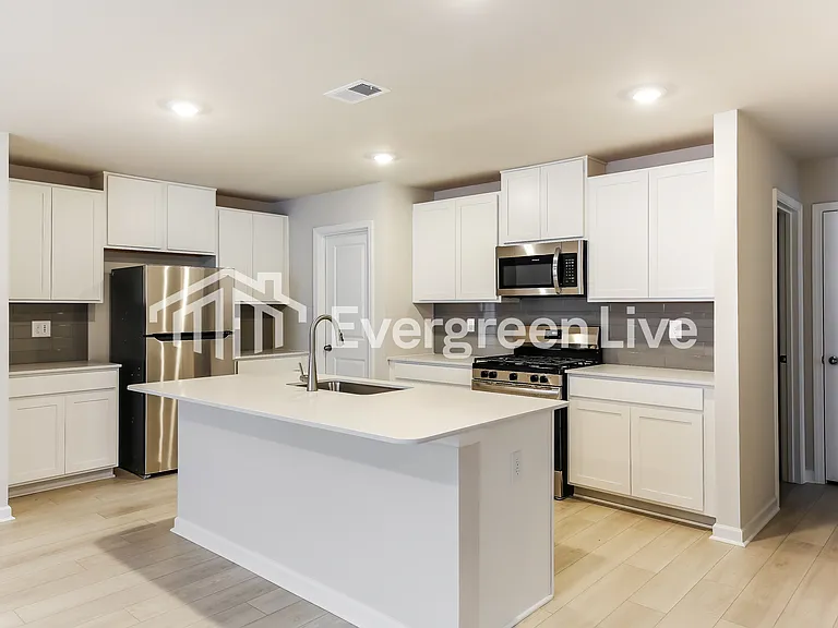 209 Meadow Gate Ct — Photo 6