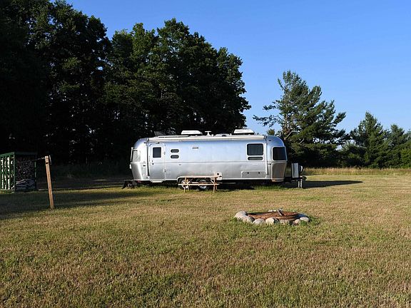 3rd image of 0 E Ritchie Rd
