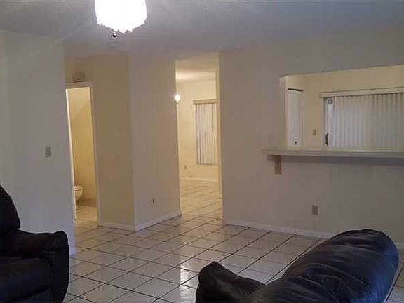 3rd image of 5881 Woodland Point Dr