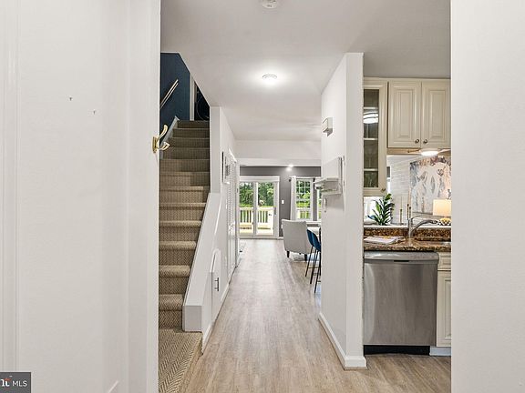 2nd image of 3342 Lakeside View Dr #4-2