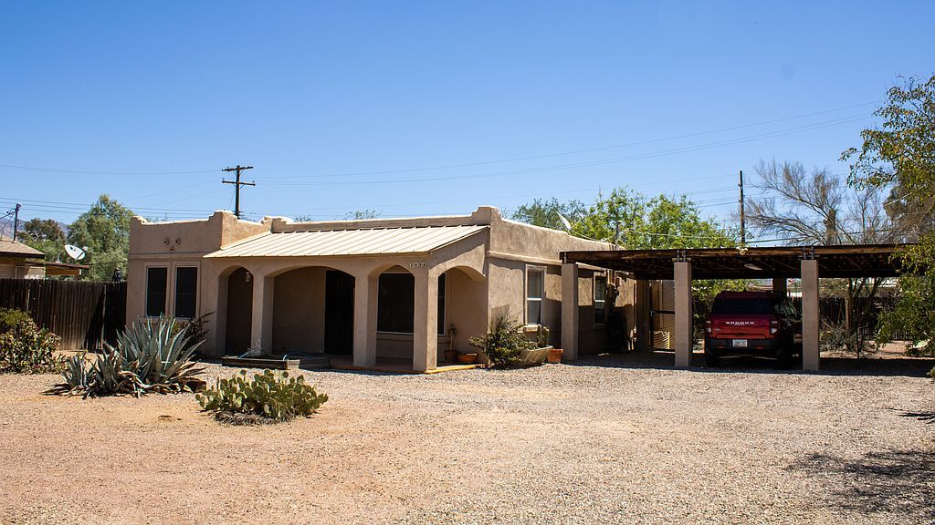 2456 N Columbus Blvd - Property Image