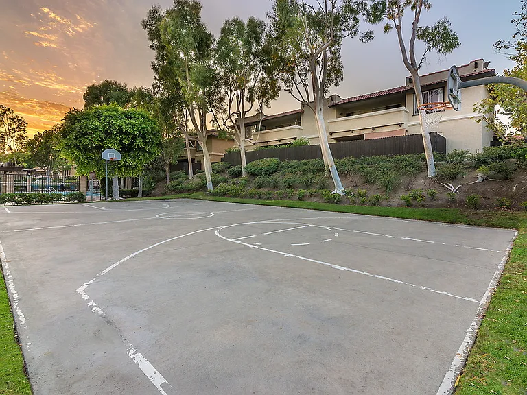 Trabuco Villas — Photo 21